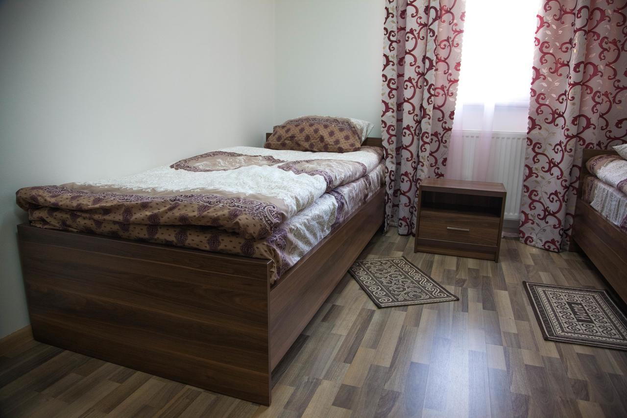 Alekselena Hotel Malekhuv Екстериор снимка