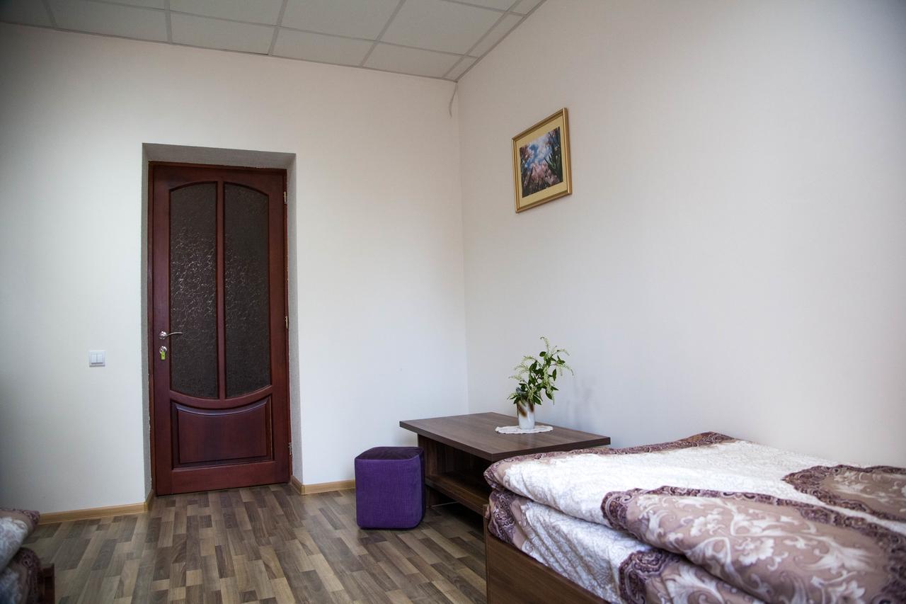 Alekselena Hotel Malekhuv Екстериор снимка