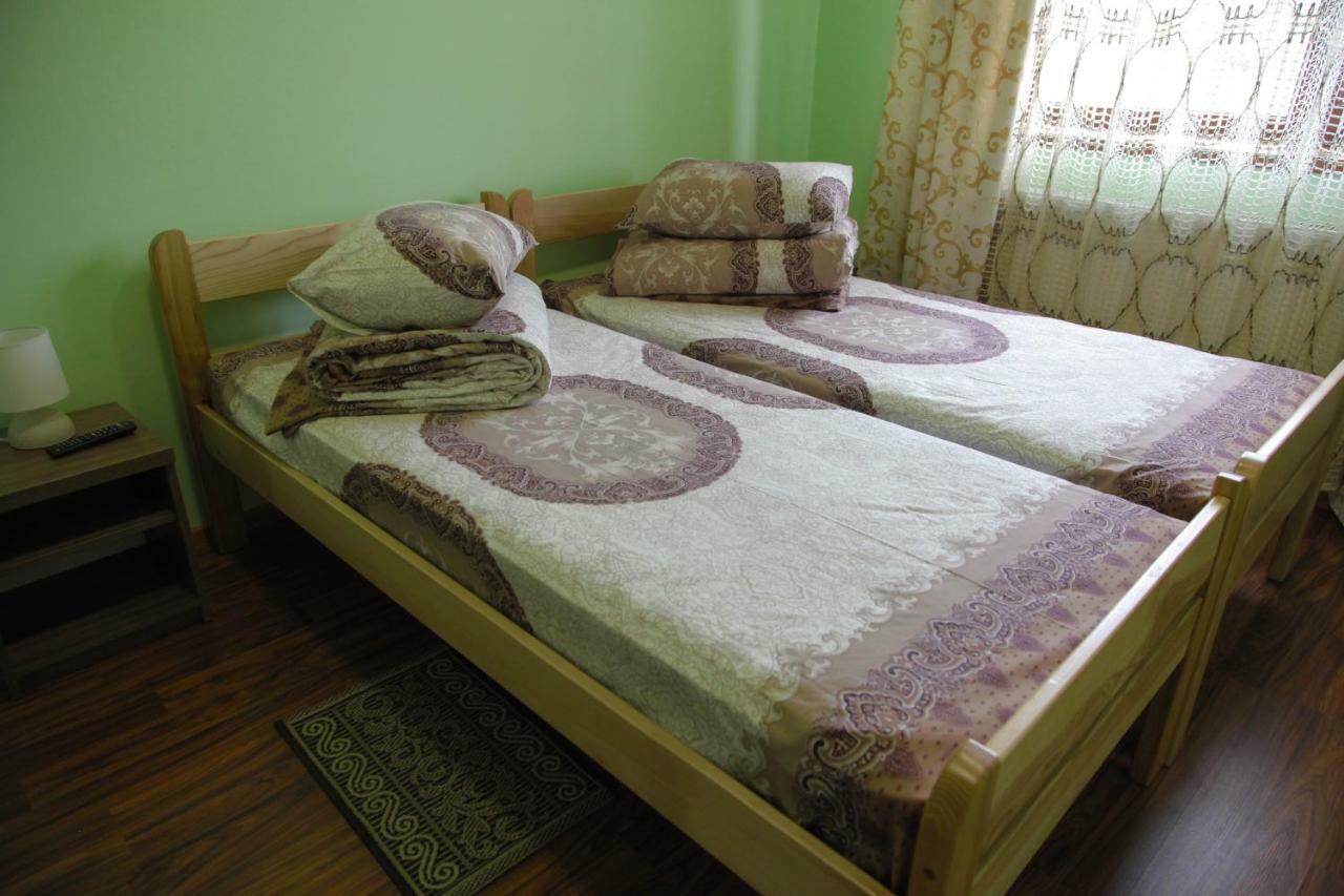 Alekselena Hotel Malekhuv Екстериор снимка