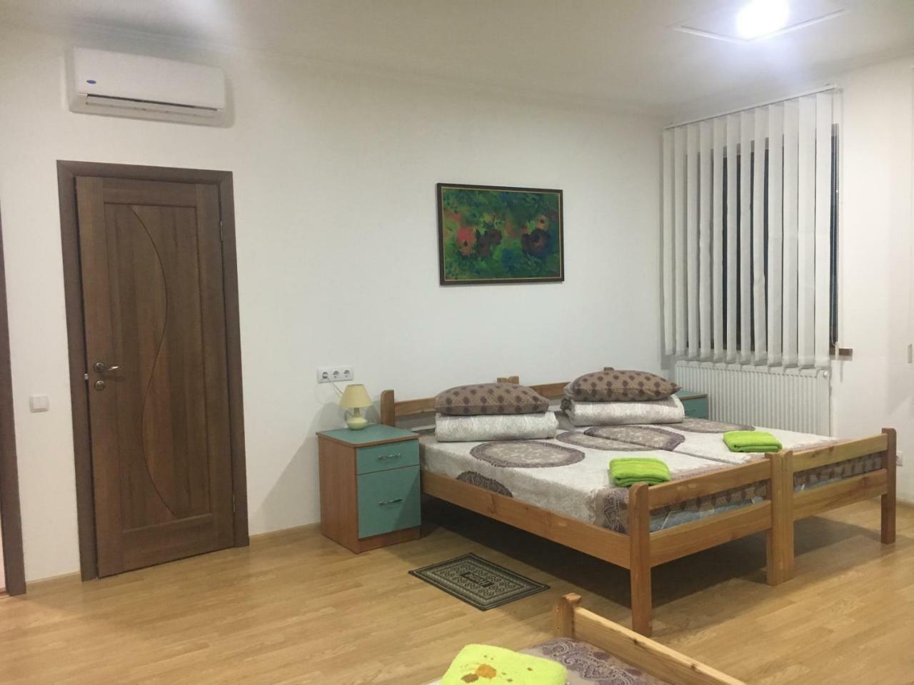 Alekselena Hotel Malekhuv Екстериор снимка