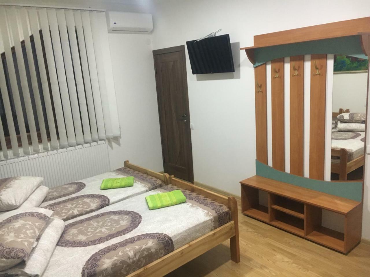 Alekselena Hotel Malekhuv Екстериор снимка