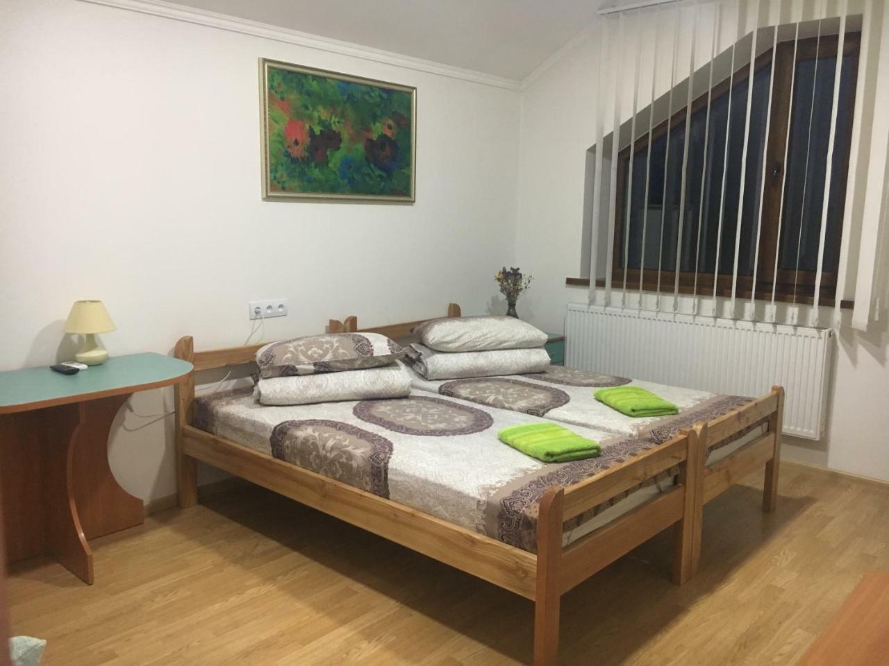 Alekselena Hotel Malekhuv Екстериор снимка